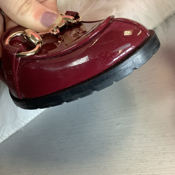 Gucci “Horsebit Accent Patent Leather Pumps” - Picture 9 of 12